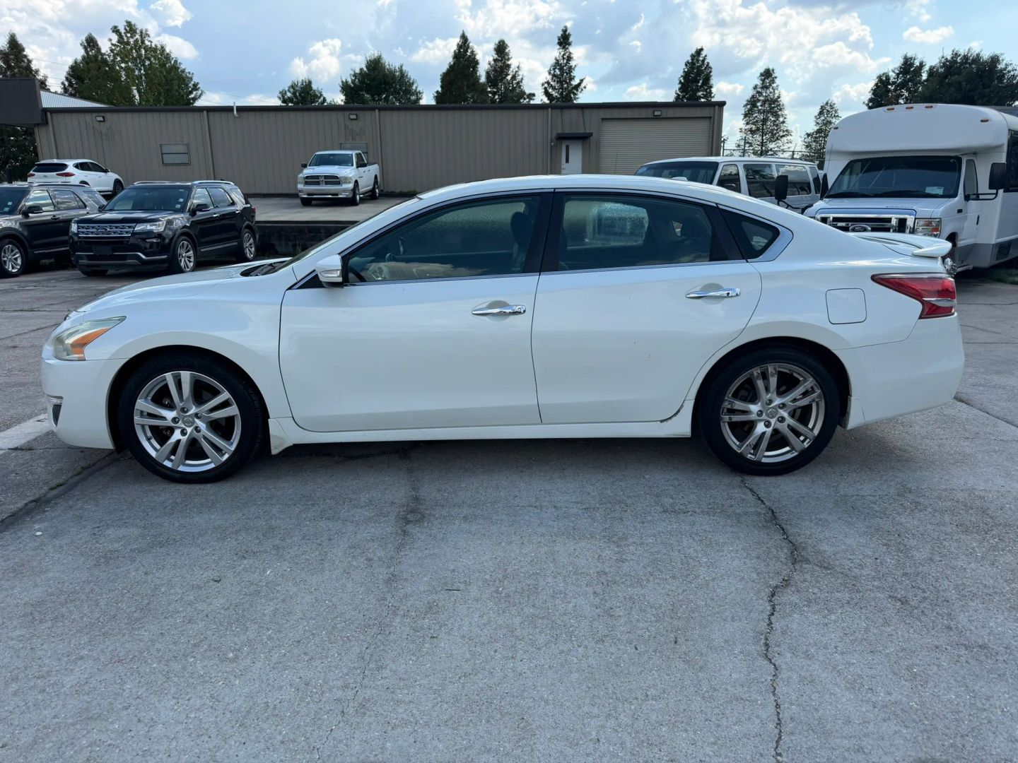 nissan altima sedan 2013 1N4BL3AP5DN512901 image nissan altima sedan 2013 1N4BL3AP5DN512901 image